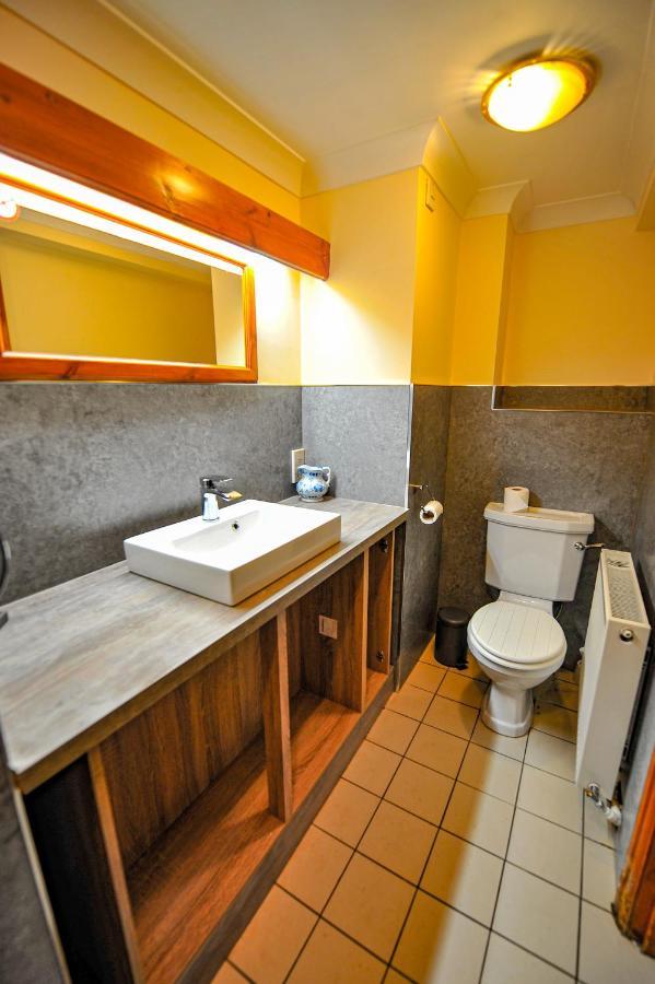 The Coachman Pub, Hartford, Room Only Hartford  Экстерьер фото