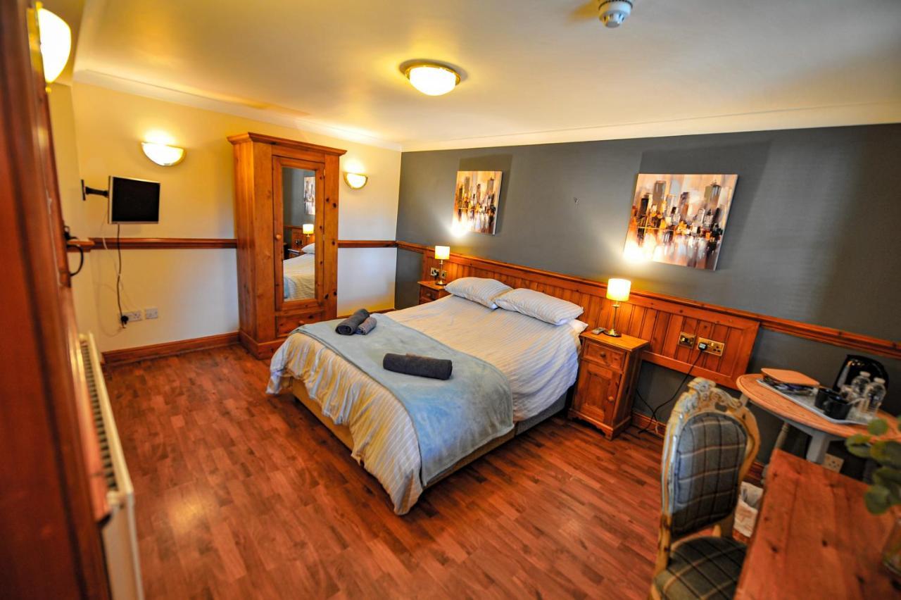 The Coachman Pub, Hartford, Room Only Hartford  Экстерьер фото